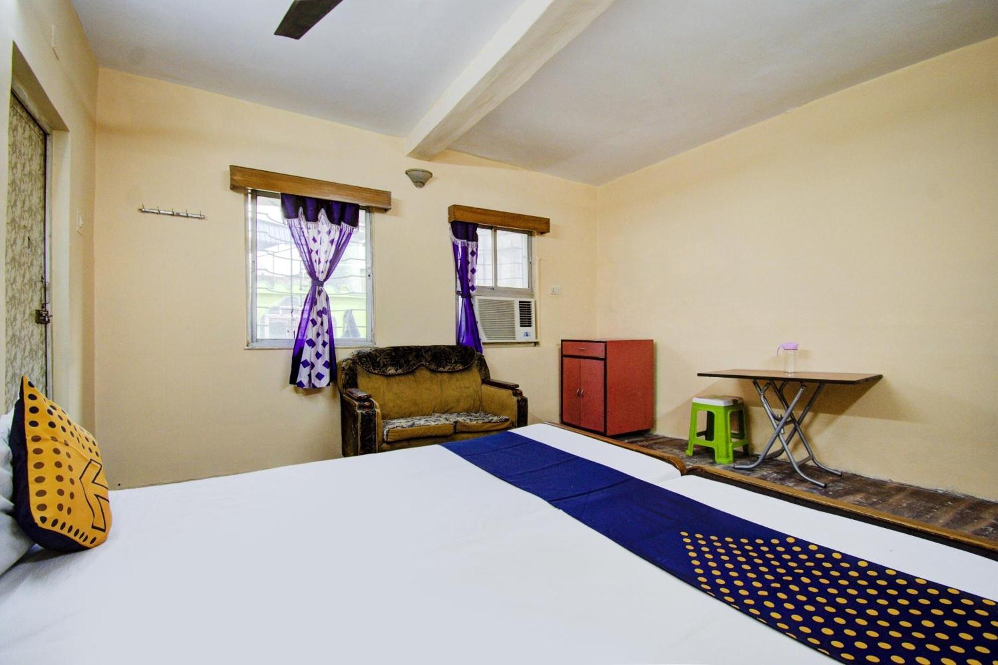 Spot On Dear Hotel Bara Bazar Exterior foto